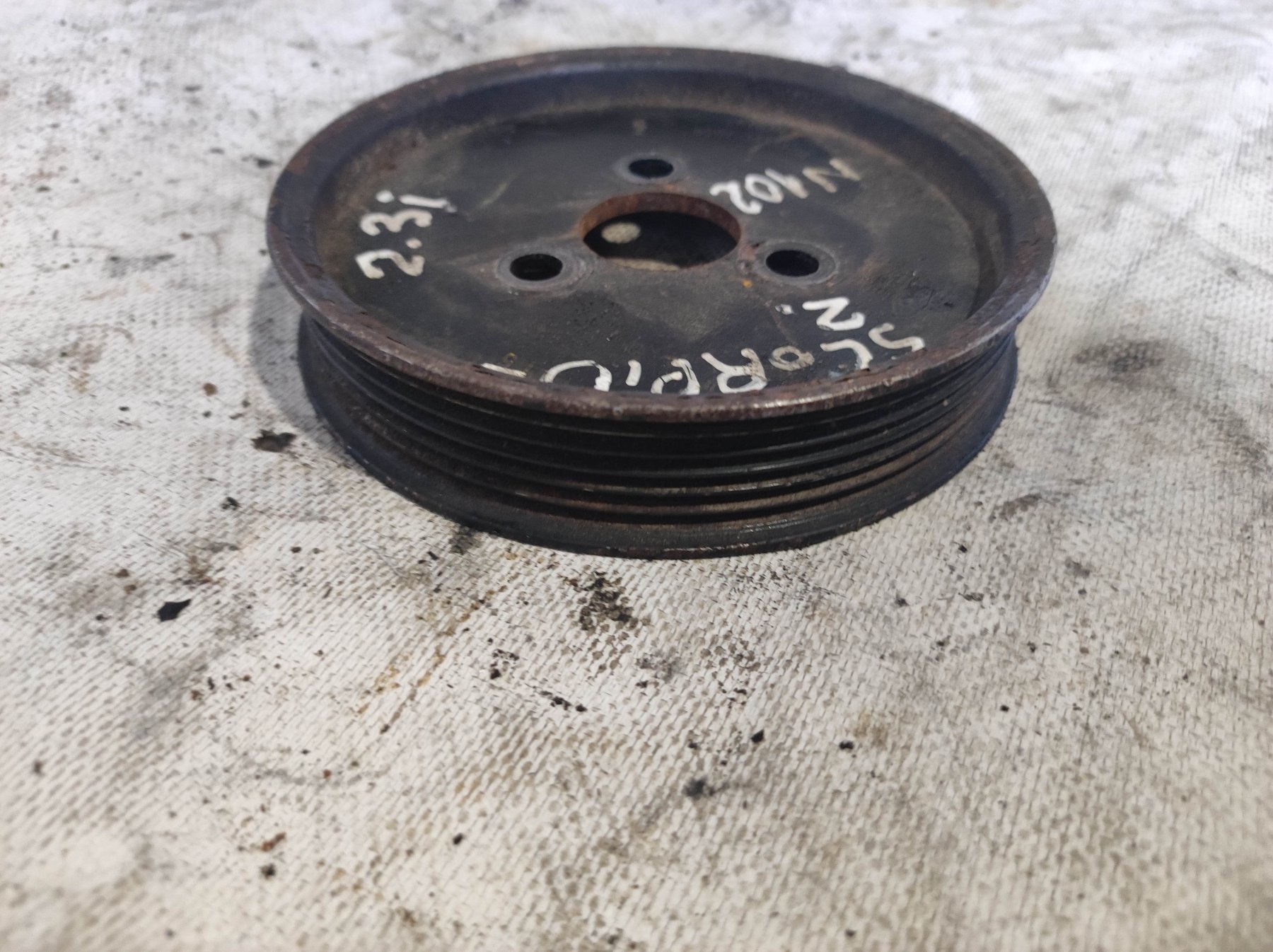 Шків насоса гп ford scorpio Ford Scorpio MK2 (1994-1998) 95WF3A733BA