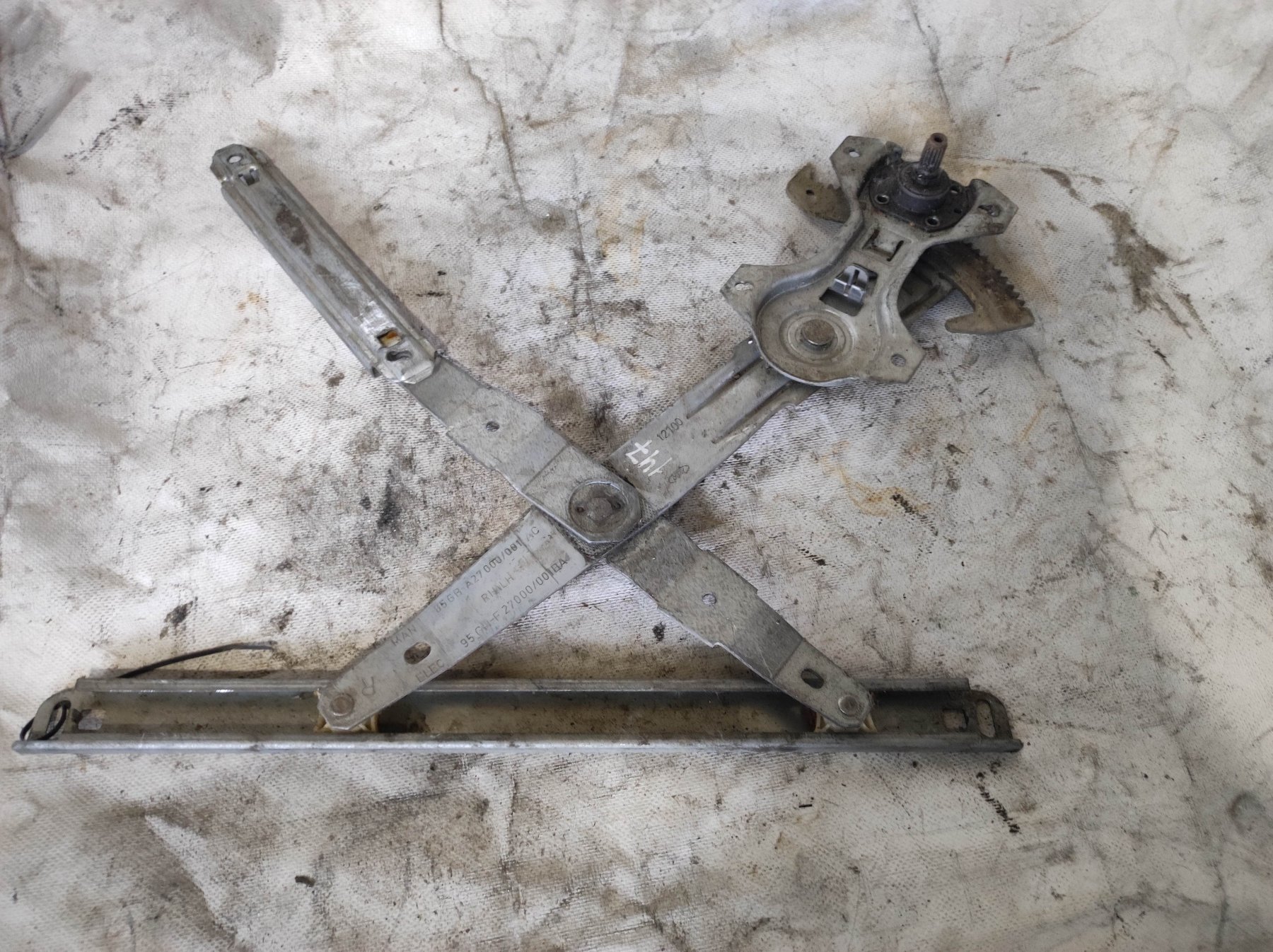 Склопідйомник передній лівий ford scorpio Ford Scorpio MK2 (1994-1998) 85GBA27000