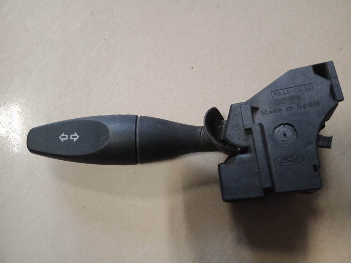 Перемикач підрульовий, лівий Ford Tourneo Connect (2002-до тепер) 2T1T13335AB