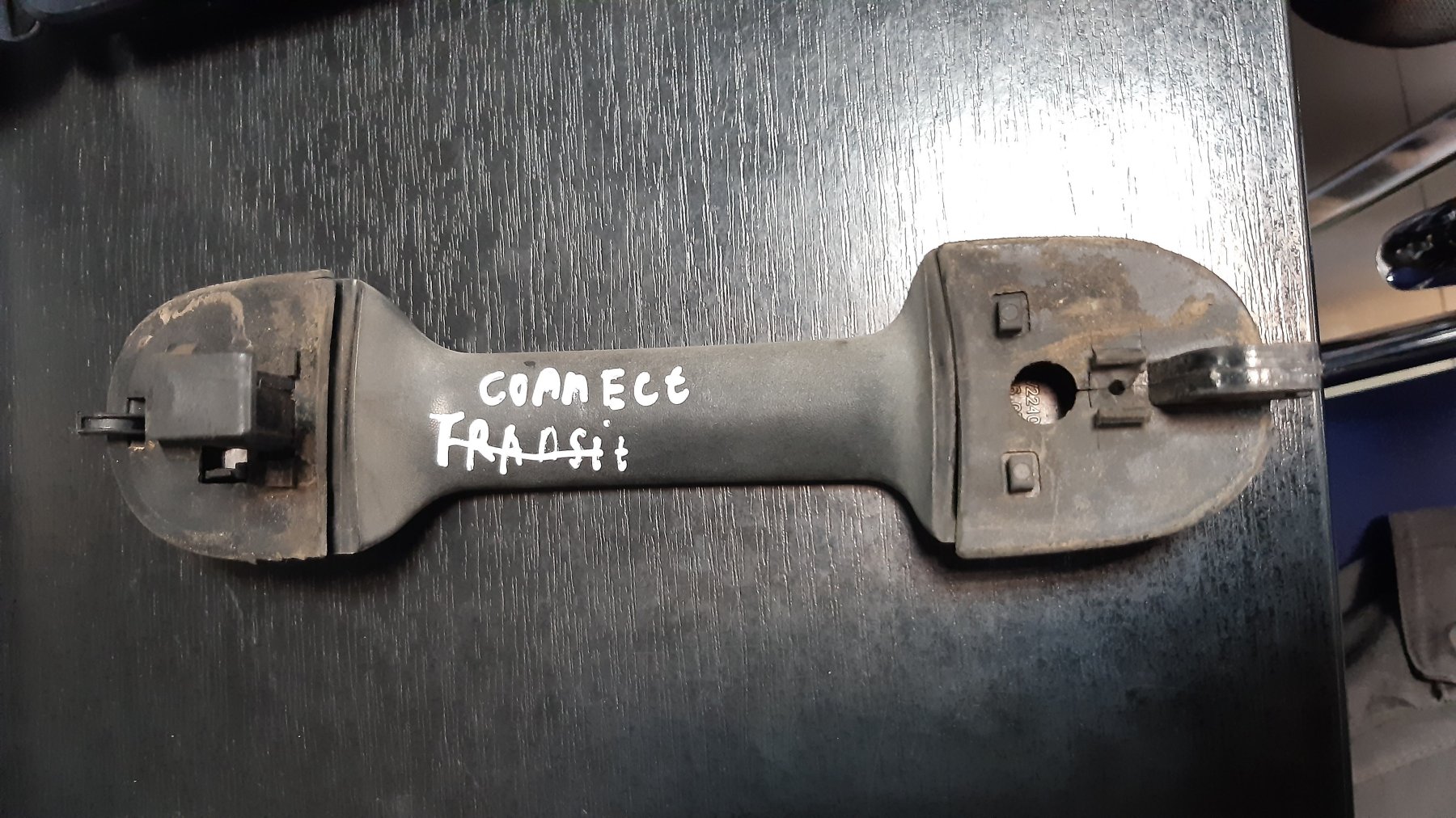 Ручка дверей (зовн) HMPX   2T14 V22404 AD Ford Tourneo Connect (2002-до тепер) 2T14V22404AD