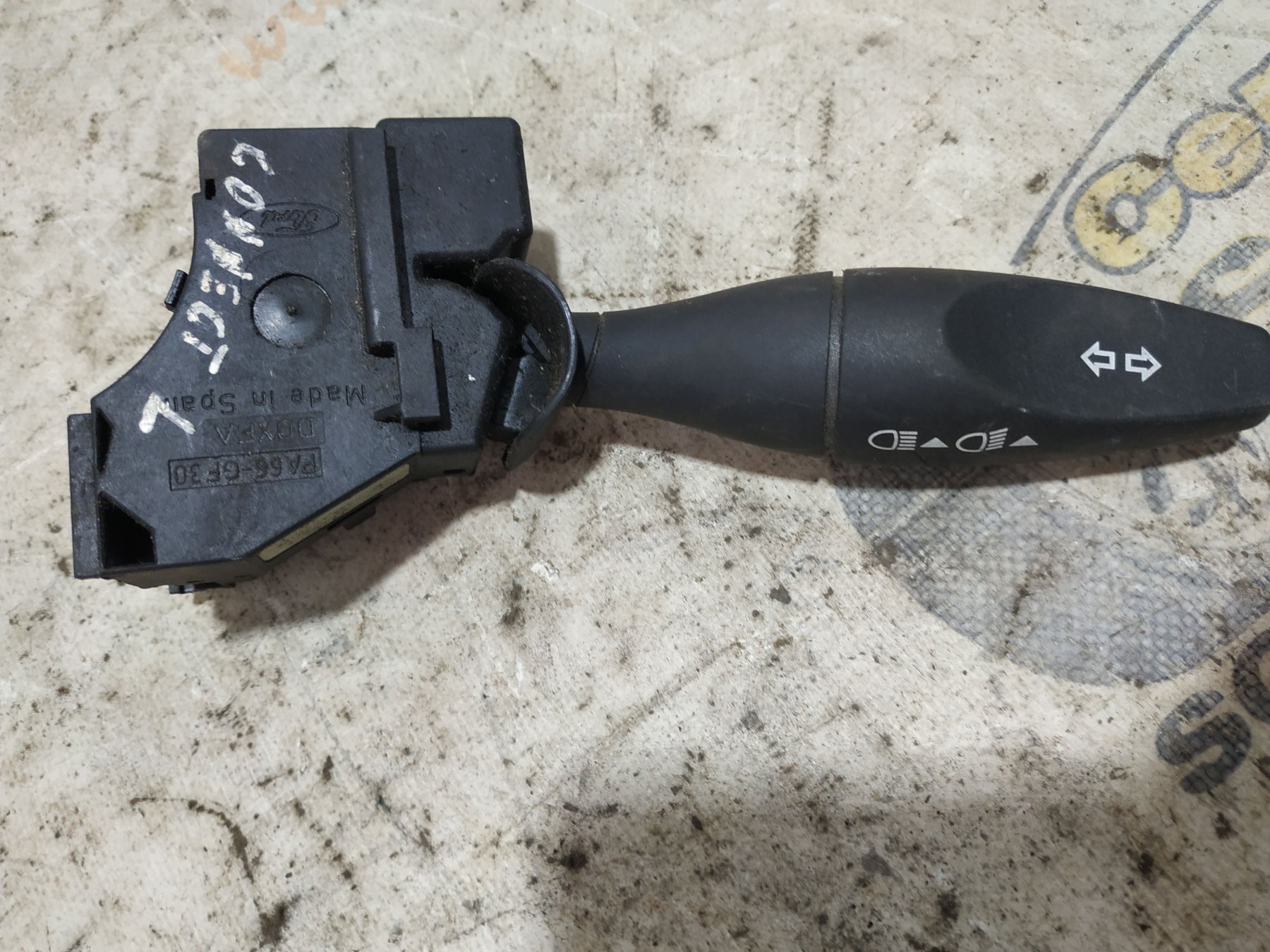 Перемикач підрульовий, лівий Ford Transit Connect (2002-до тепер) 2T1T13335AB