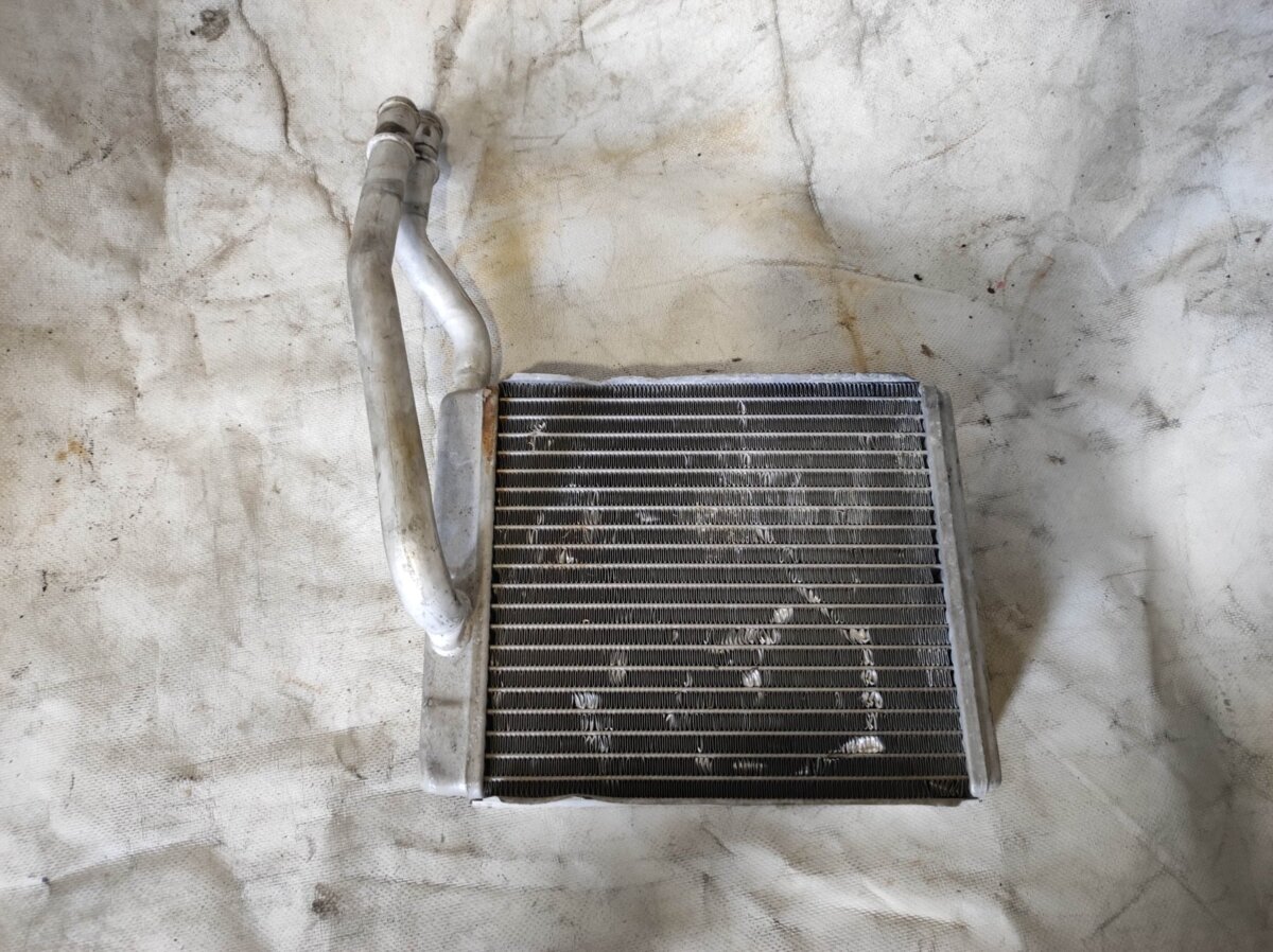 радіатор опалювача салону; теплообмінник; радіатор пічки (обігрівача) Ford Transit Connect (2002-до тепер) XS4H18476AB