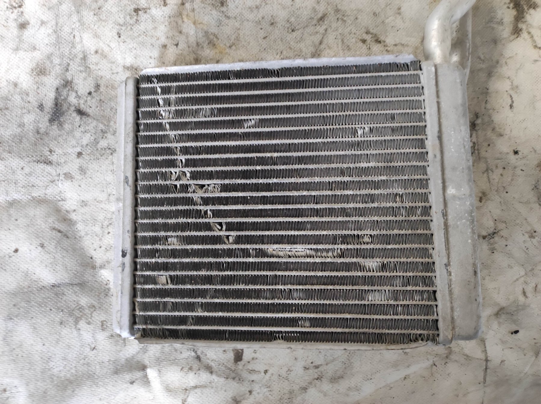 радіатор опалювача салону; теплообмінник; радіатор пічки (обігрівача) Ford Transit Connect (2002-до тепер) XS4H18476AB