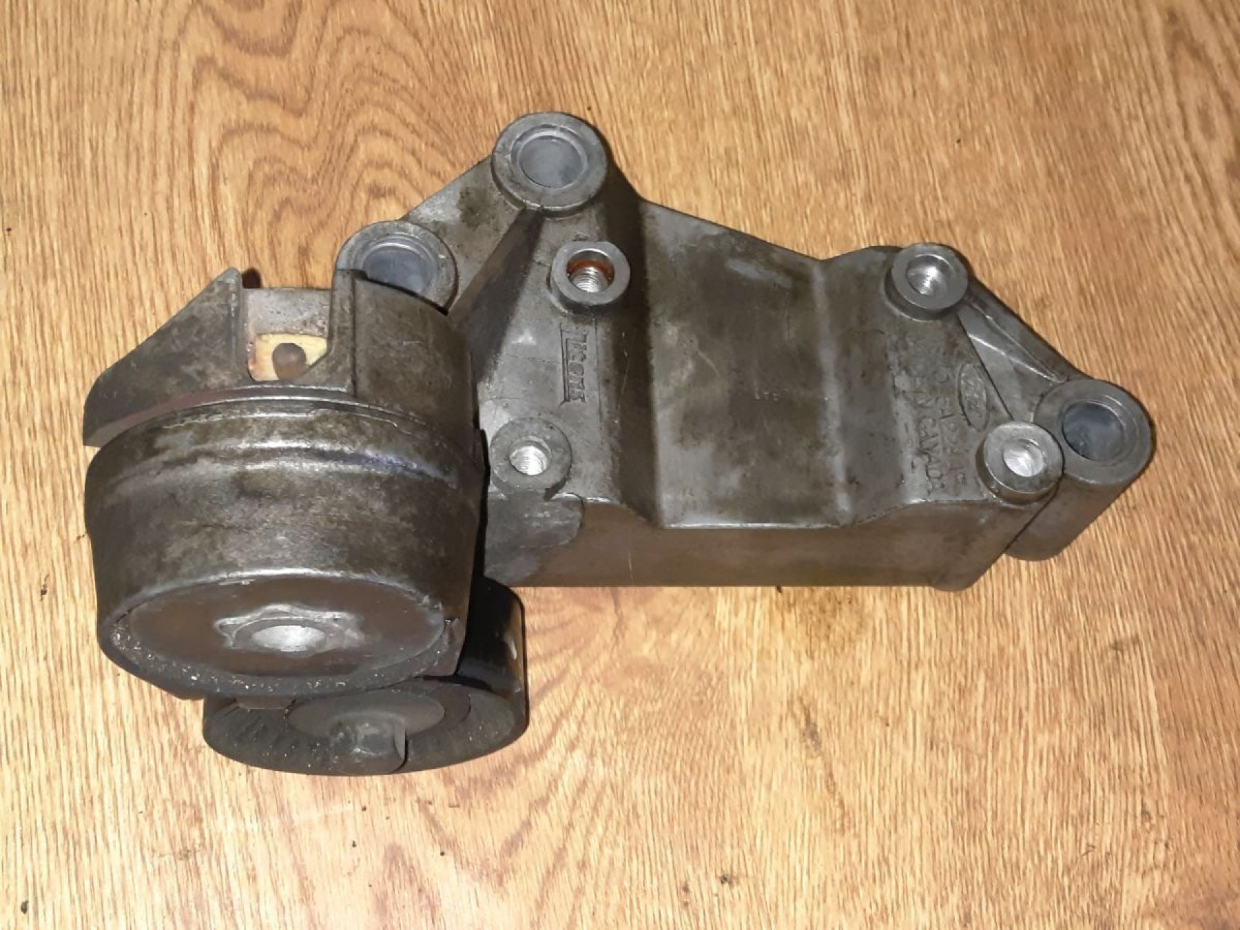 Шків натяжний Ford Transit Connect (2002-до тепер) 1S4Q6A228AF