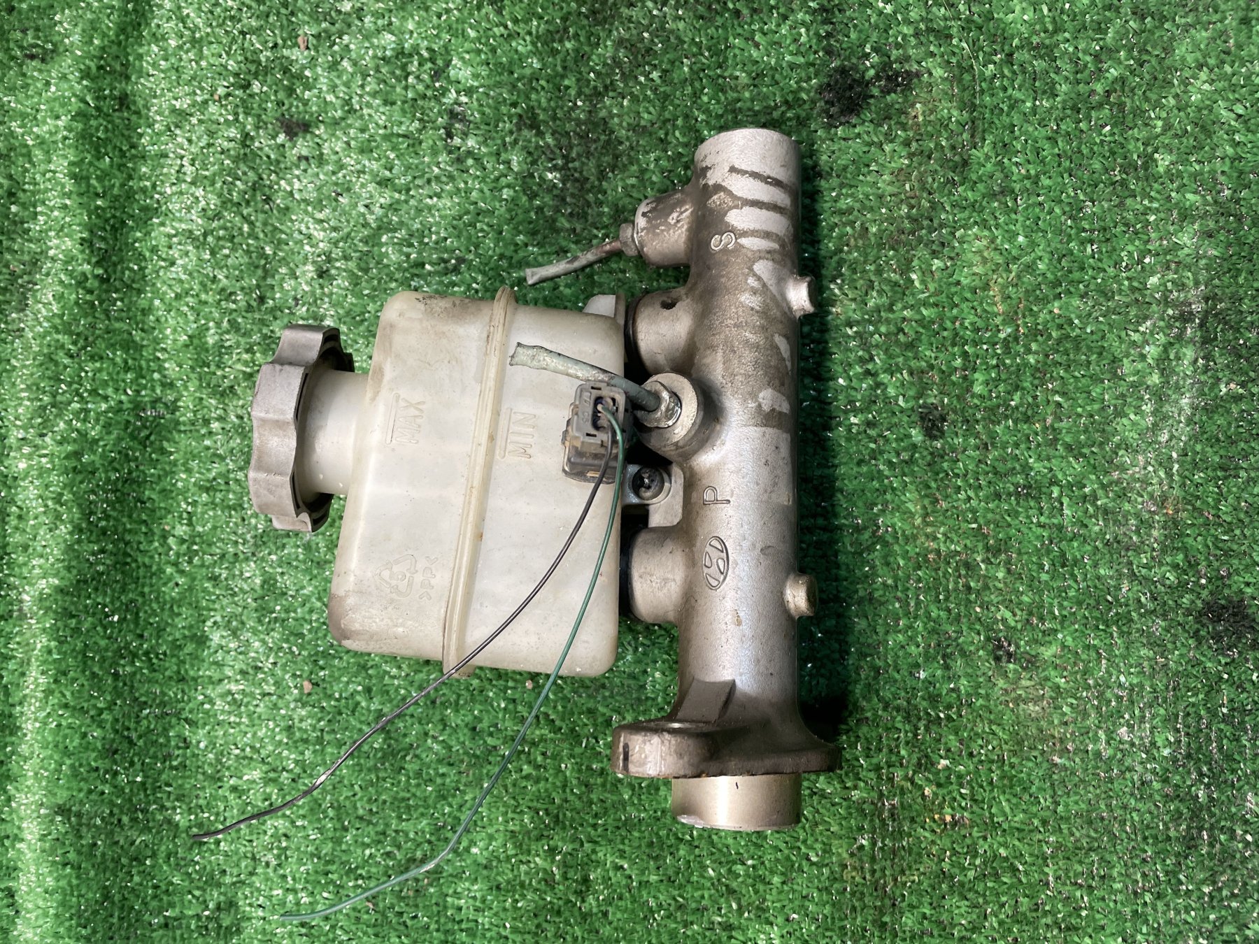 Циліндр гальмівний головний Hyundai Santa Fe SM (2000-2006) 5911026050