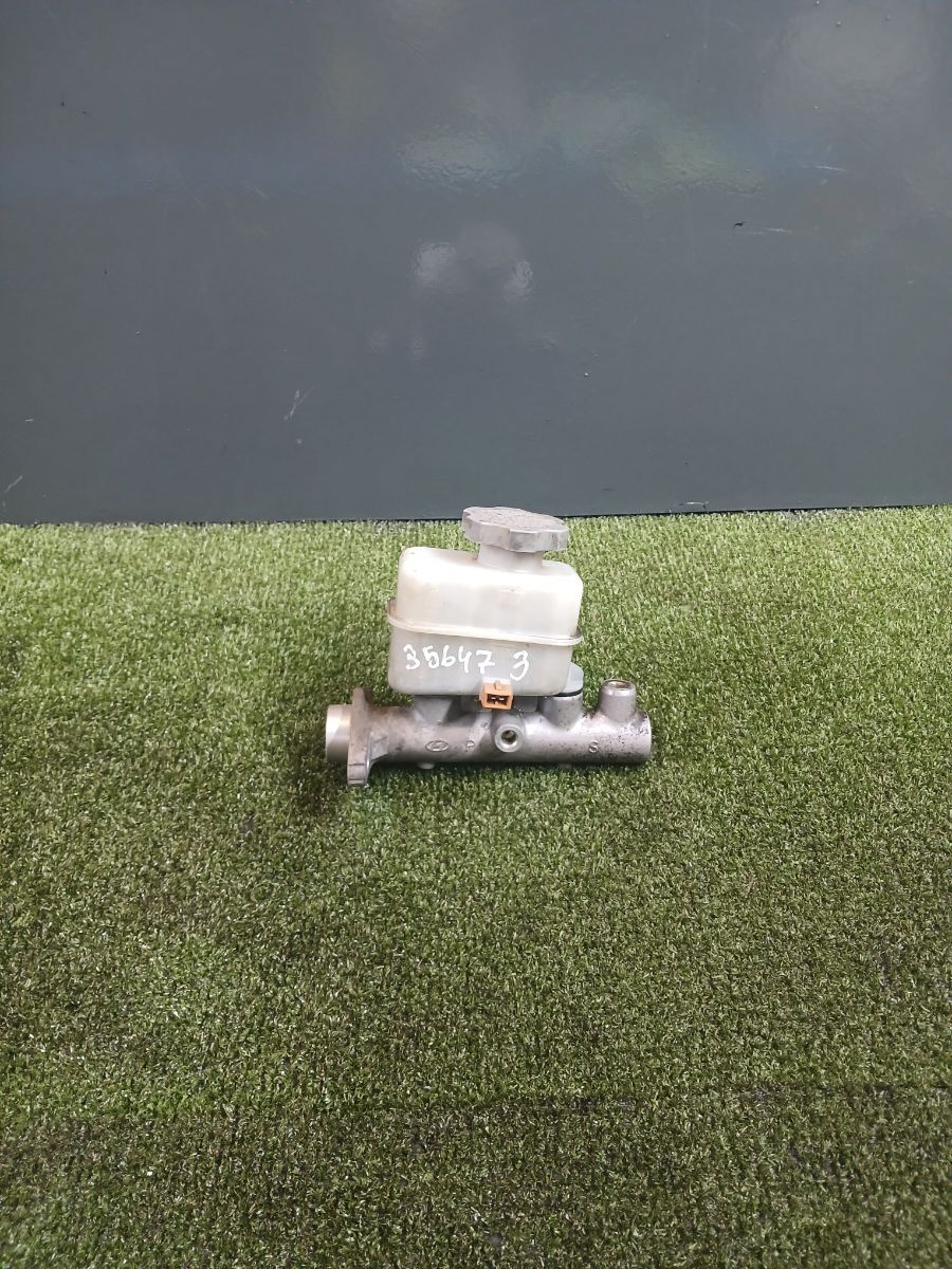 Головний гальмівний циліндр Hyundai Santa Fe SM (2000-2006) 5911026050