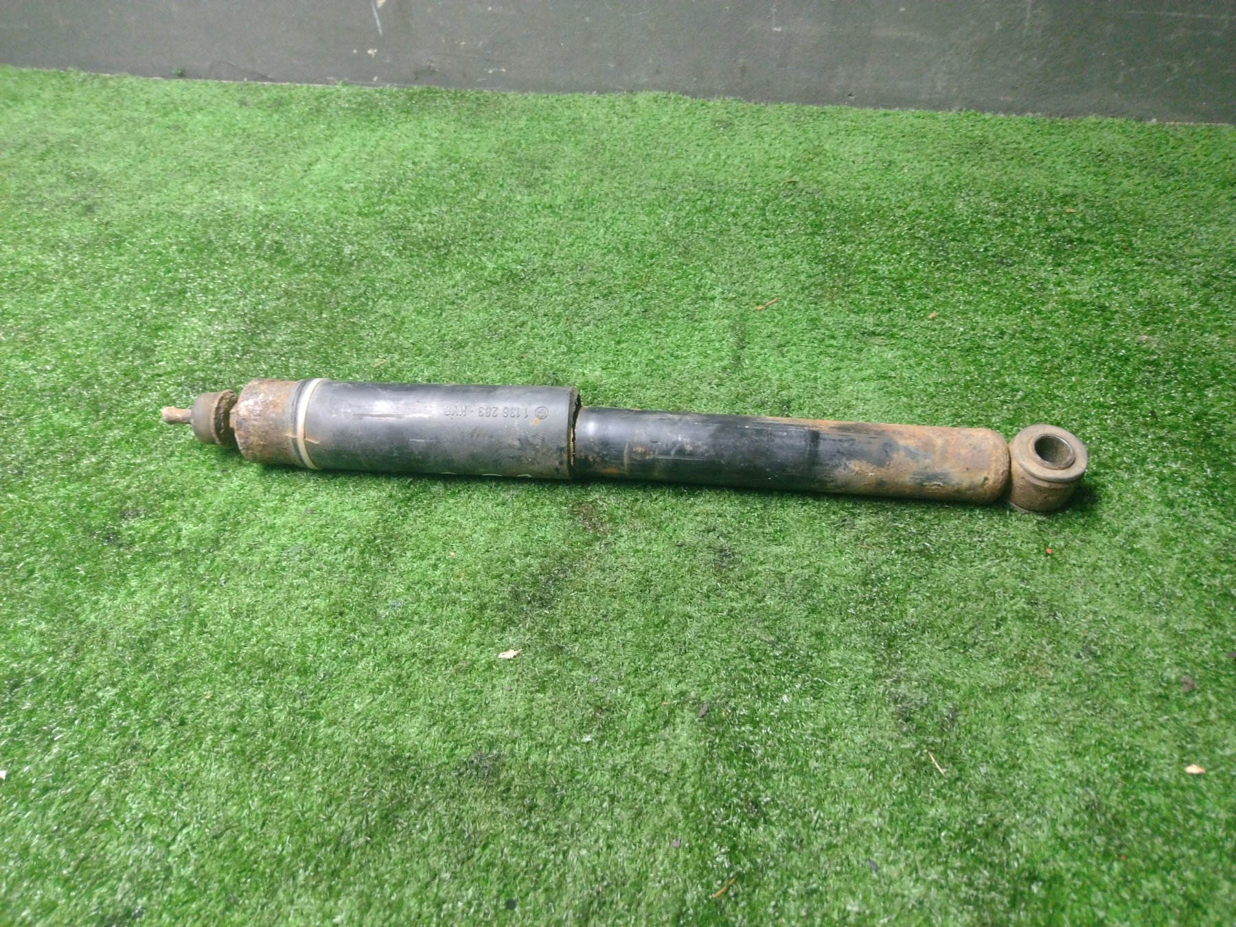 Амортизатор лівий задній Hyundai Terracan HP (2001-2007) 55300H1150