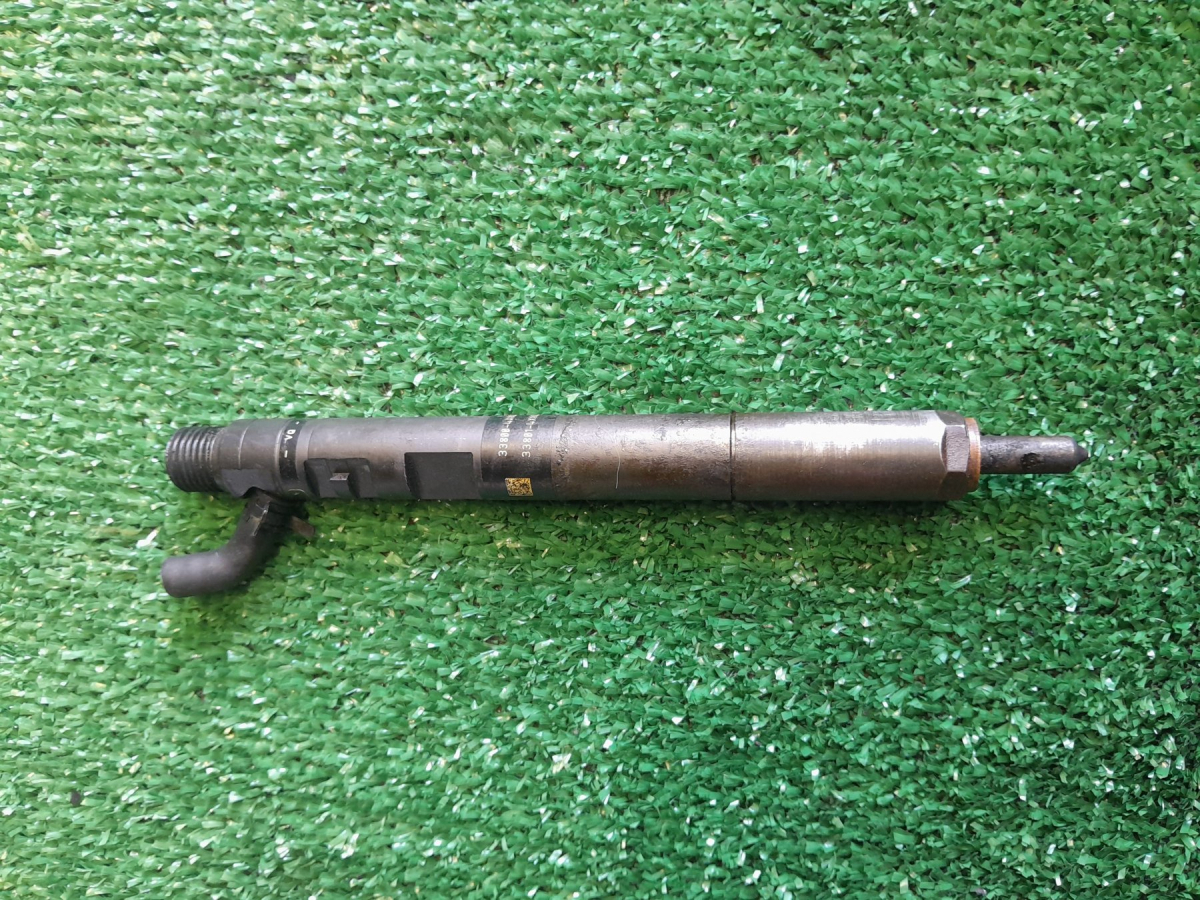 Форсунка Hyundai Terracan HP (2001-2007) 338014X800