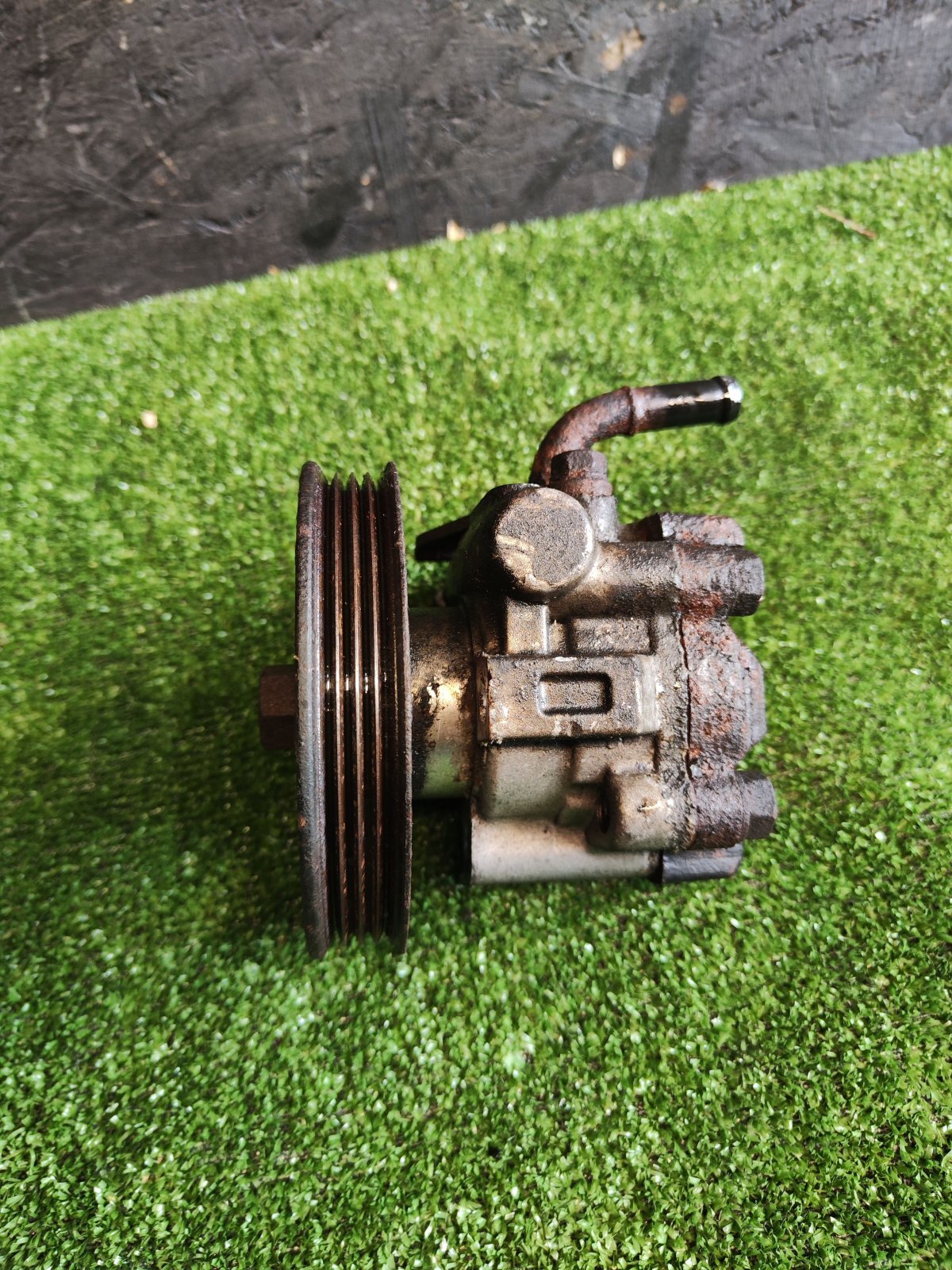 гпр керма; насос гідравліки; насос гідропідсилювача керма; насос гідропідсилювача механізму кермового управління; насос гпк; насос кермового управління; насос рульового механізму; помпа гпк; насос гідропідсилювача керма (гпк) Hyundai Terracan HP (2001-200