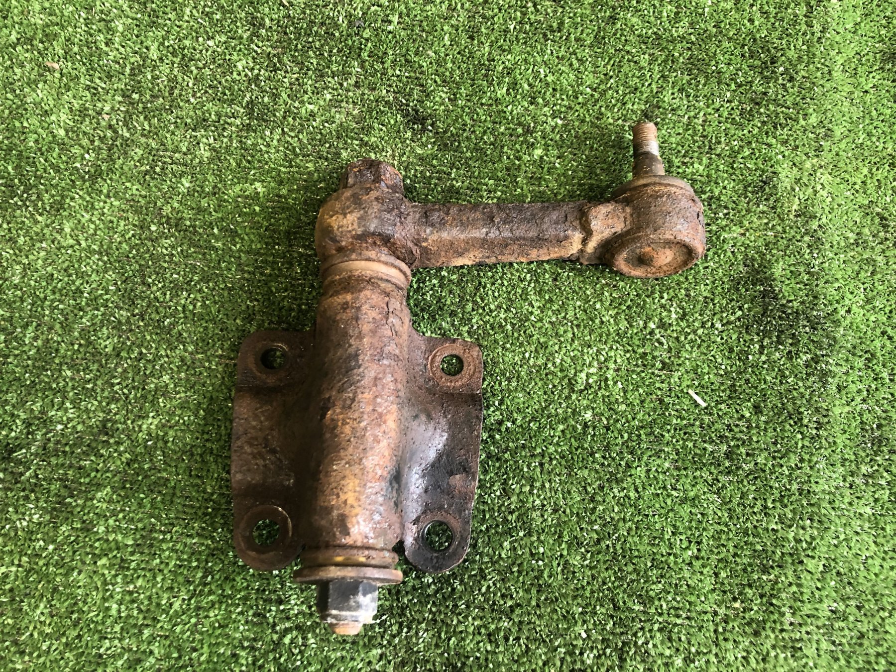 Маятник рульової рейки Hyundai Terracan HP (2001-2007) 56820H1002