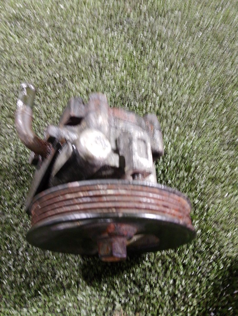 Насос гідропідсилювача керма (ГПК)  /KiaГур Hyundai Terracan HP (2001-2007) 57110H1500