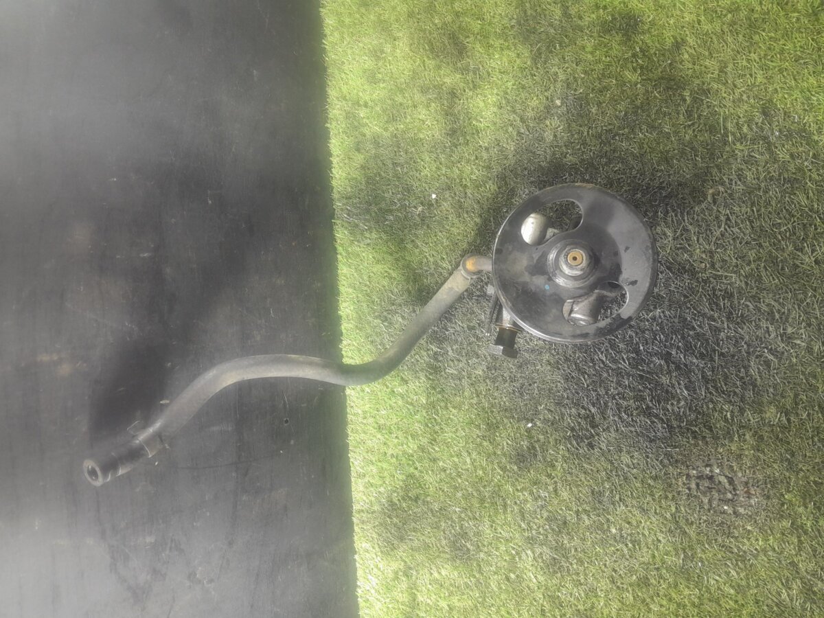 Насос гідропідсилювача керма гур гпр Hyundai Terracan HP (2001-2007) 57110H1501