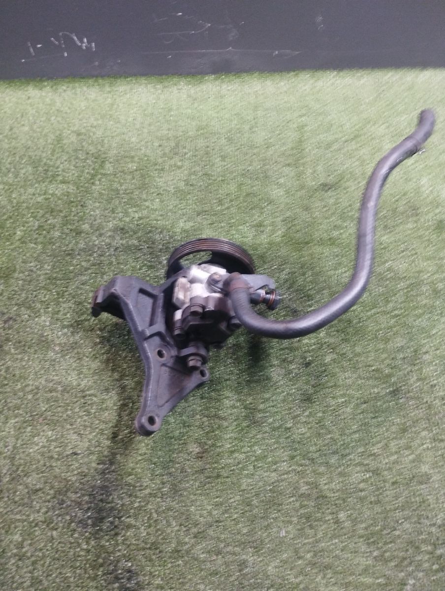 Насос гидроусилителя руля Hyundai Terracan HP (2001-2007) 57110H1500