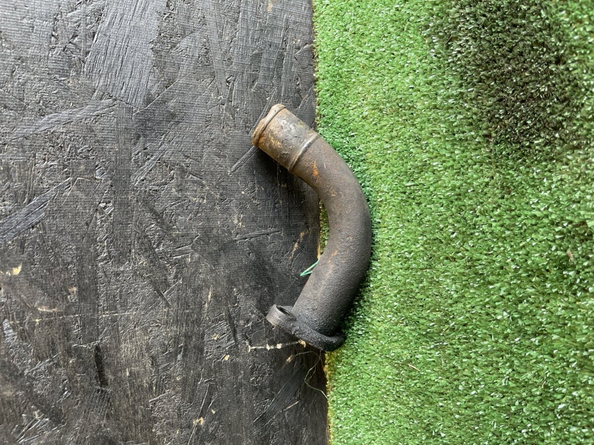 Патрубок охолоджувальної рідини Hyundai Terracan HP (2001-2007) 254614X300