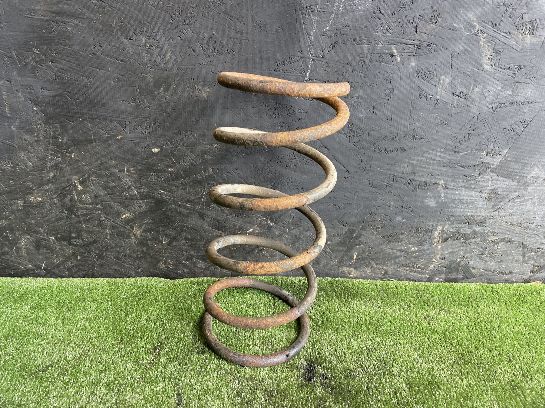 Пружина передня Hyundai Terracan HP (2001-2007) 55101H1300