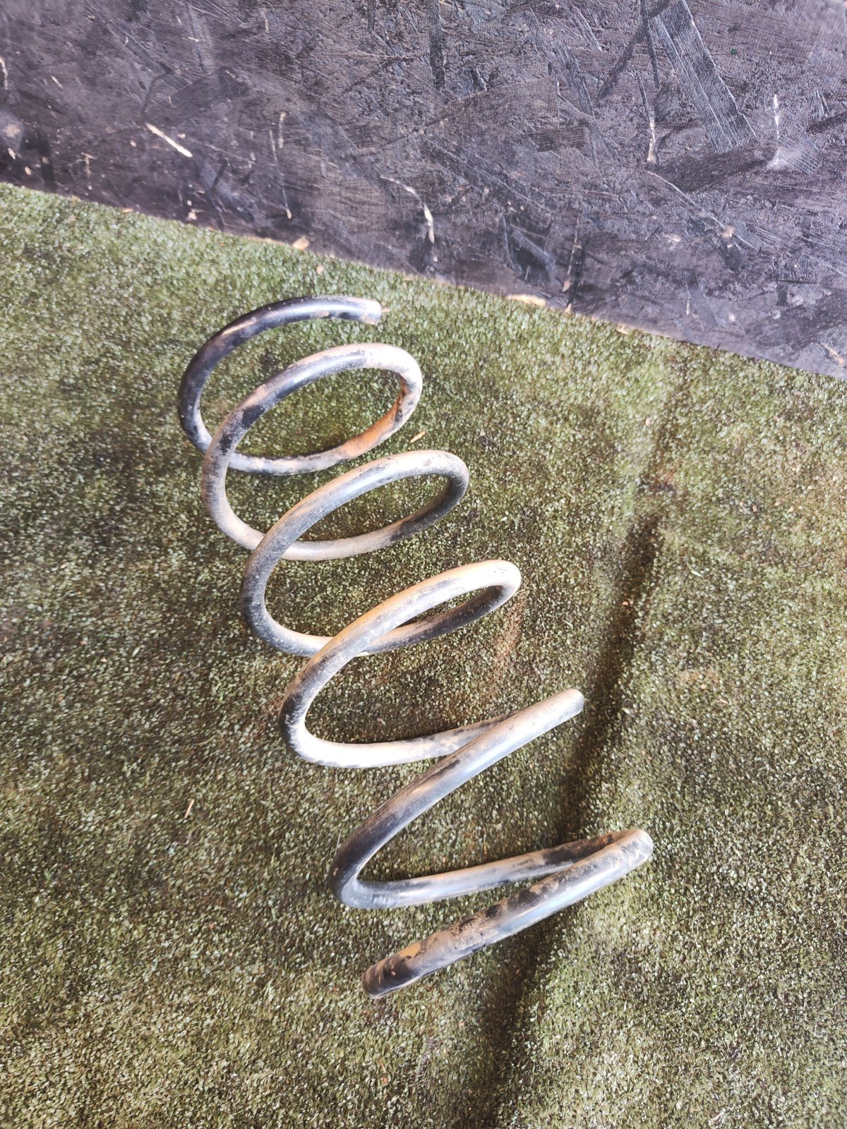 Пружина задня Hyundai Terracan HP (2001-2007) 55101H1300