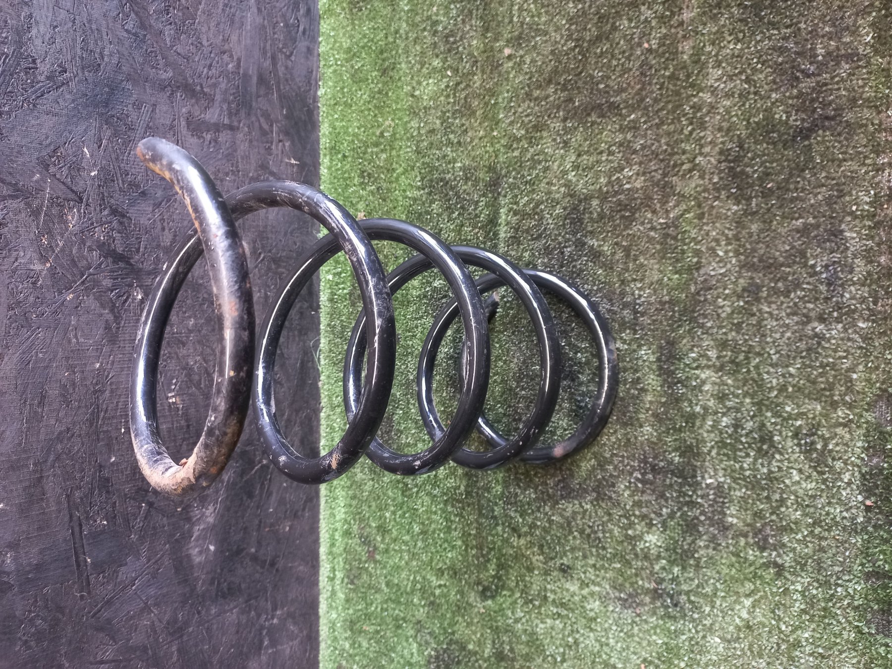 Пружина задня ТРІСНУТА Hyundai Terracan HP (2001-2007) 55101H1300