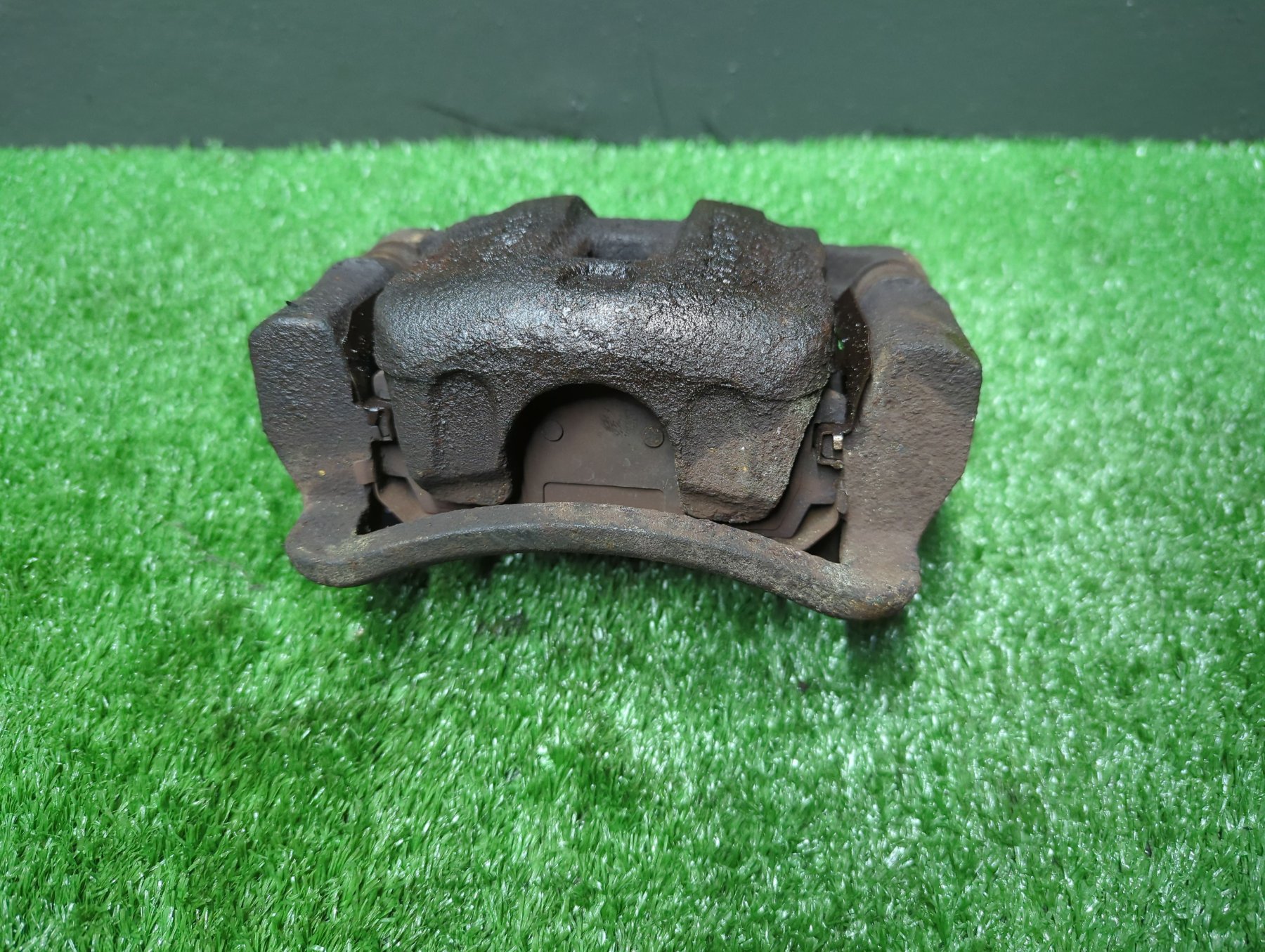 Супорт гальмівний задній лівий Hyundai Terracan HP (2001-2007) 58310H1010