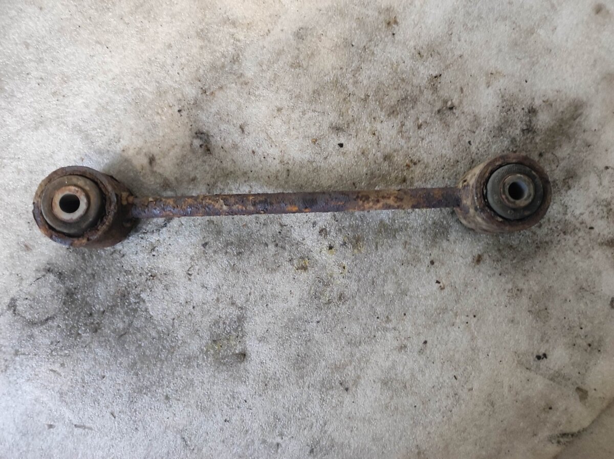 Тяга задня Hyundai Terracan HP (2001-2007) 55503H1001