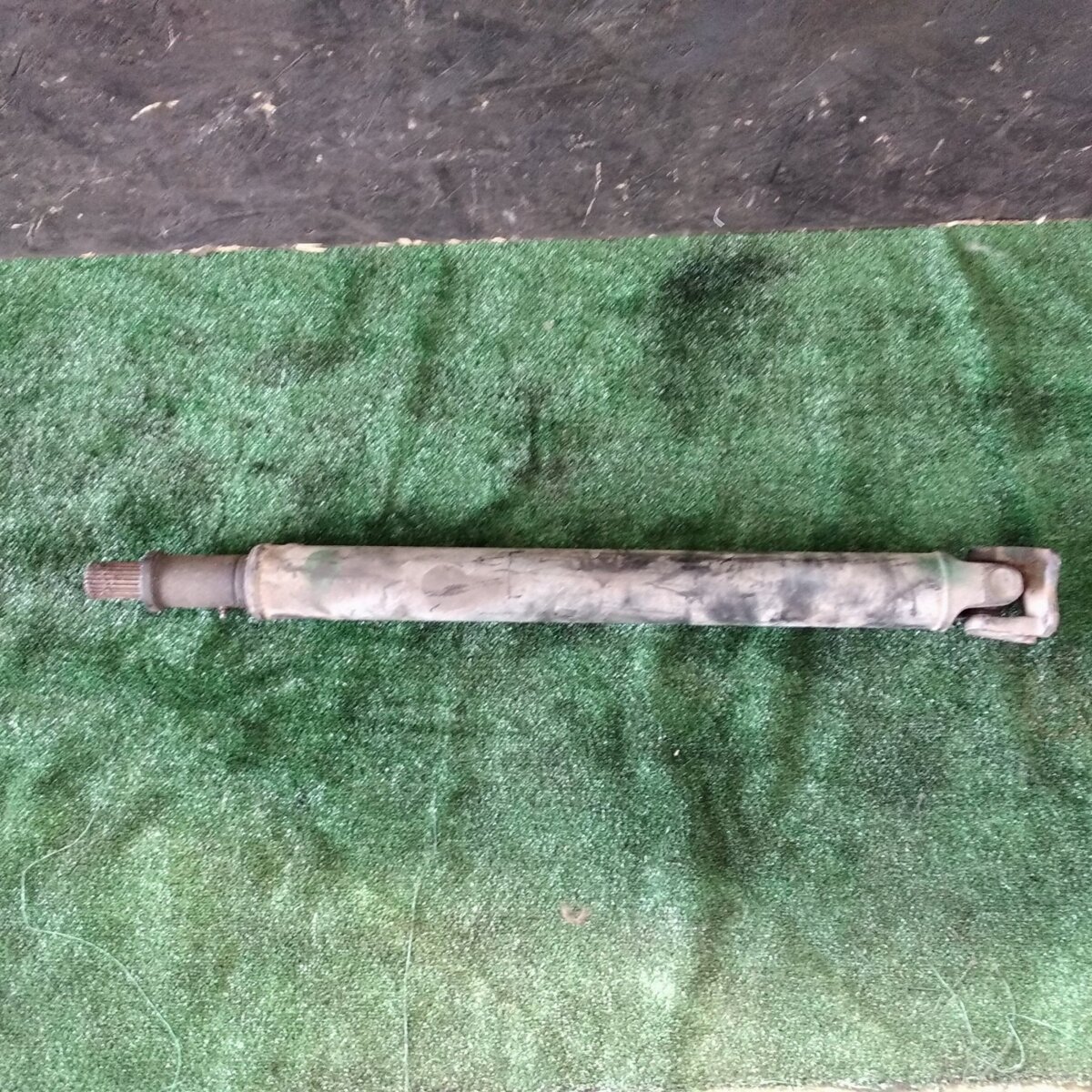 Вал карданний задній Hyundai Terracan HP (2001-2007) 491003E300