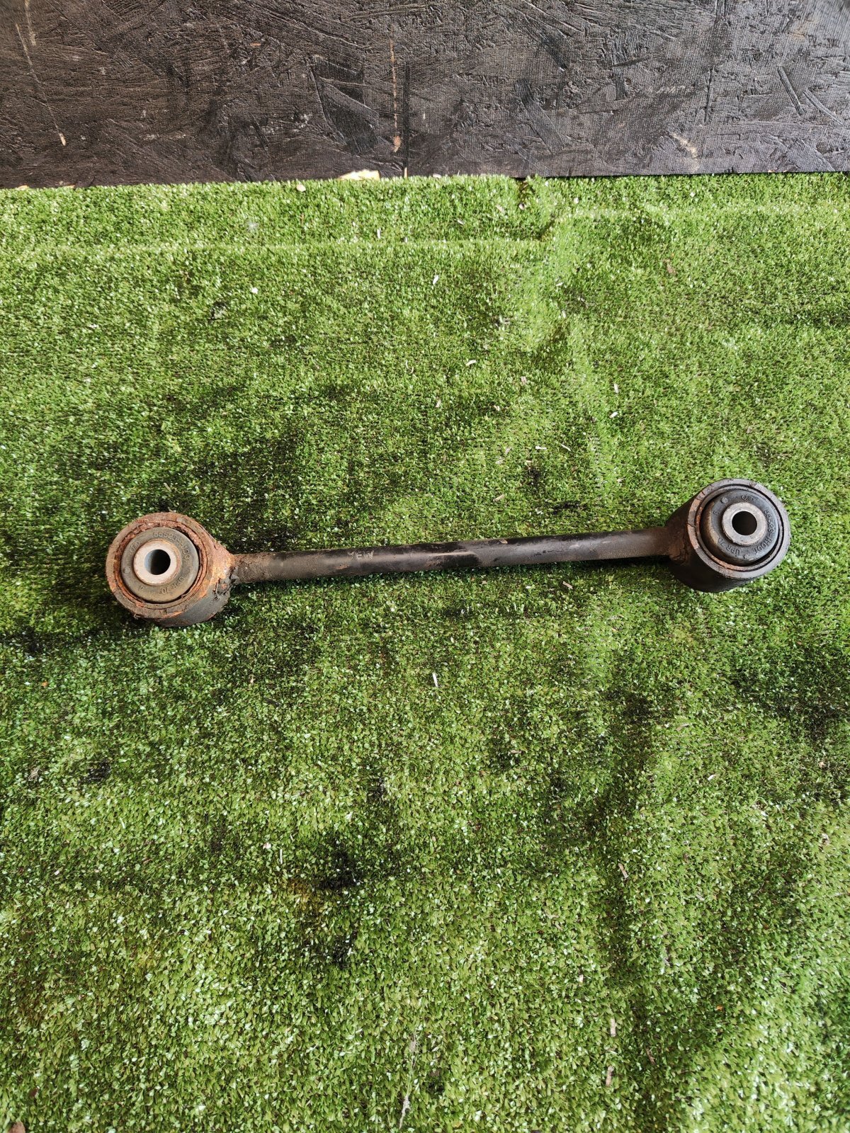 Важіль задньої підвіски верхній Hyundai Terracan HP (2001-2007) 55503H1001