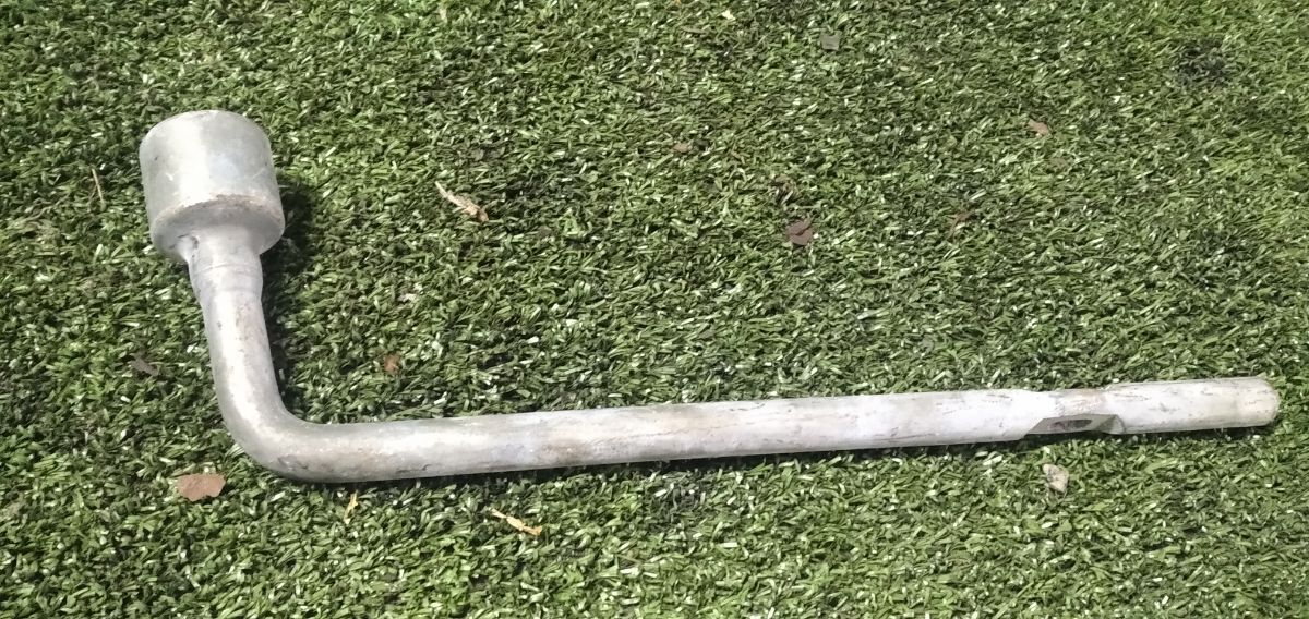 Колісний ключ балонік Hyundai X-Trail T30 (2001-2007) 995450U000