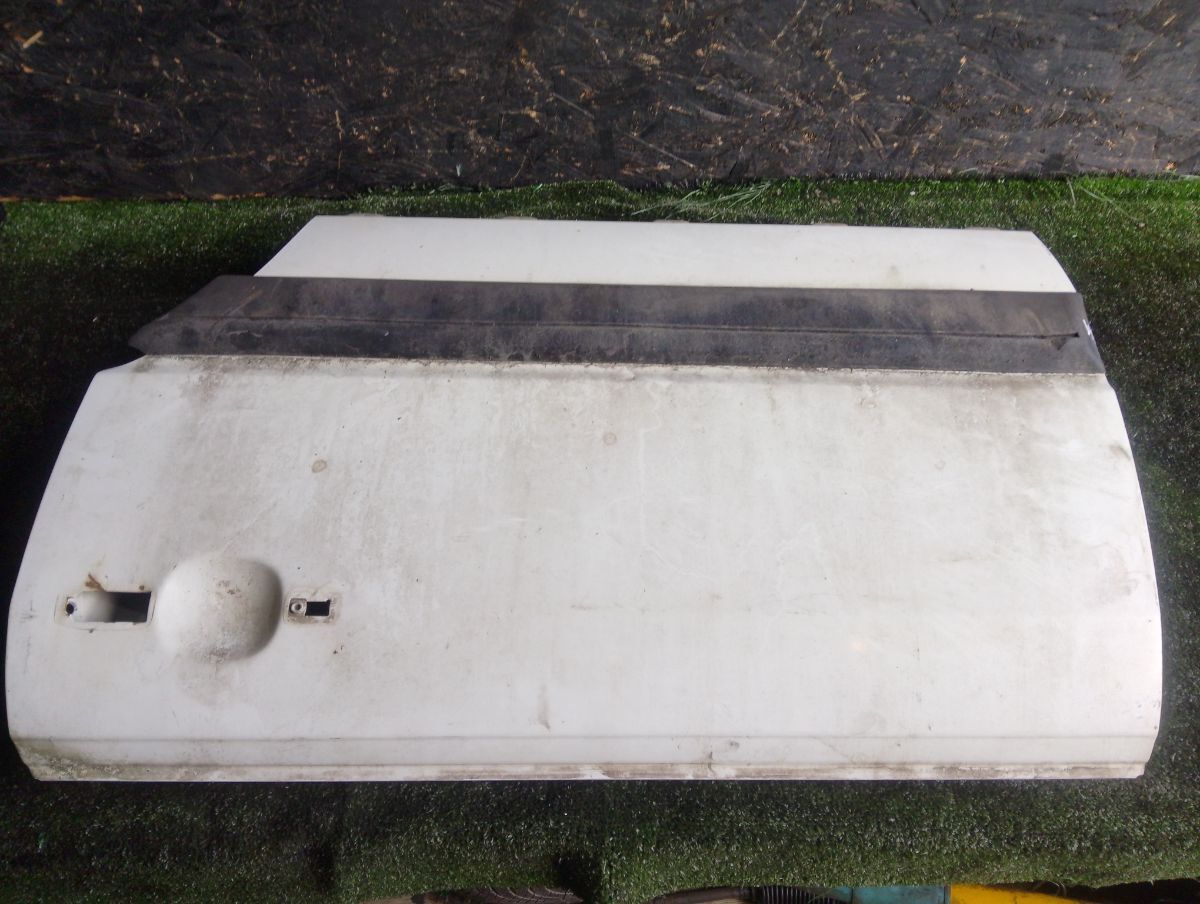 Дверь задня ліве audi Інше Інше 443839015C