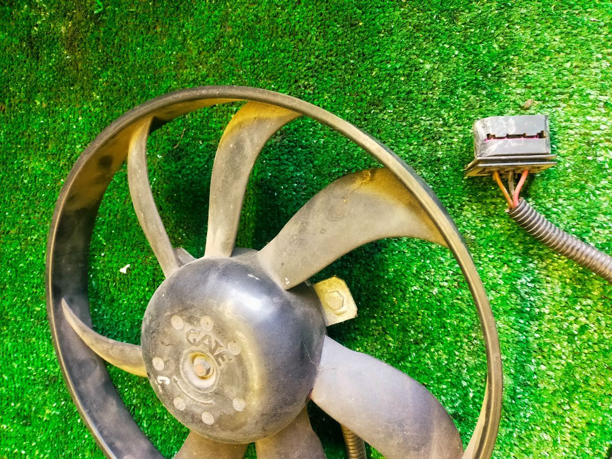 Вентилятор радіатора Skoda Fabia I (1999-2007) Інше Інше 1J0959455L