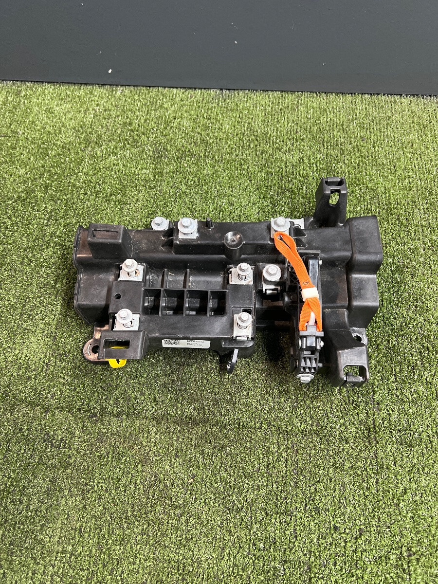 Кронштейн кріплення селектора КПП Jeep Wrangler JL (2018-) 04670725AA