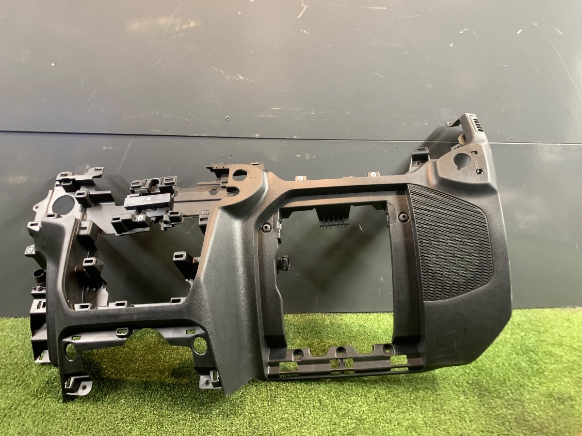 Нижня панель торпедо Jeep Wrangler JL (2018-) 6CA91TX7AH