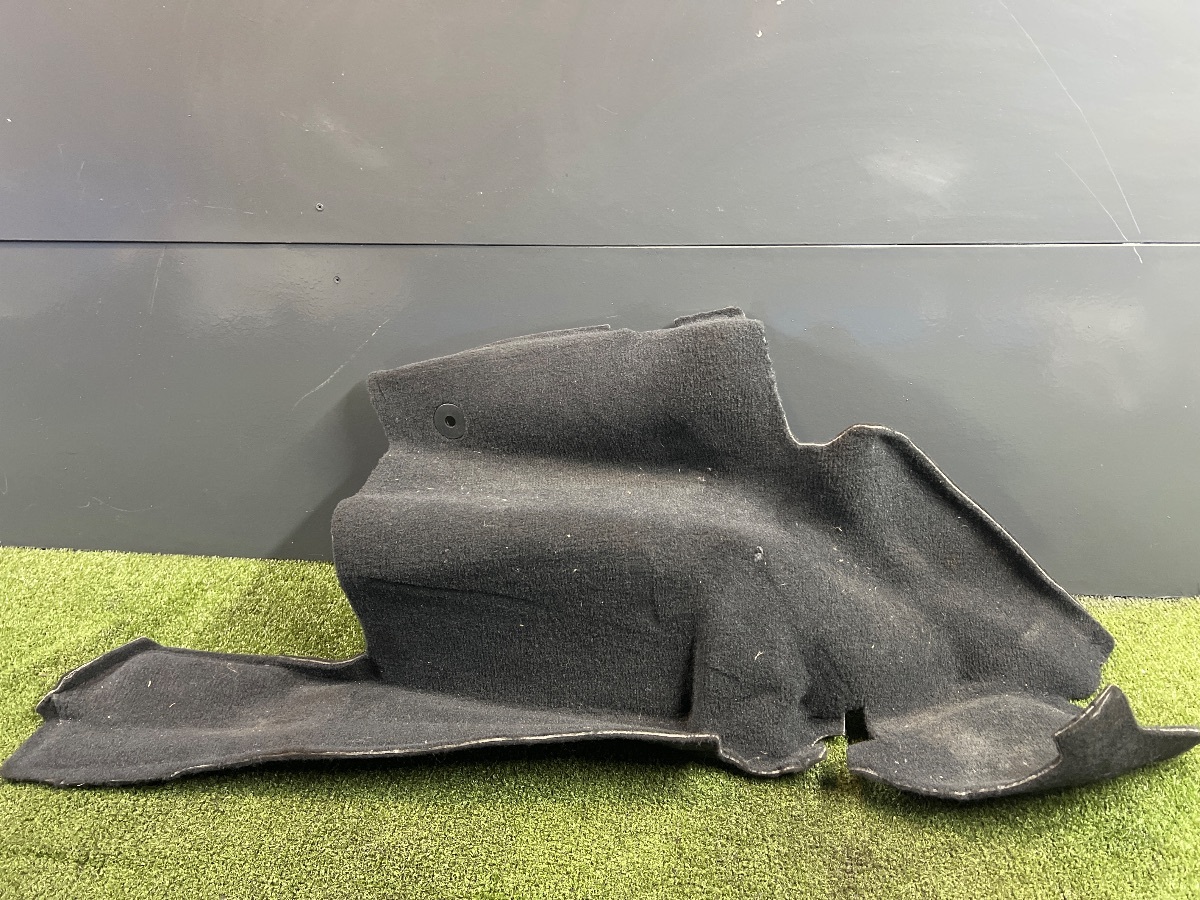 Обшивка багажника ліва сторона Jeep Wrangler JL (2018-) 6SQ59TX7AA