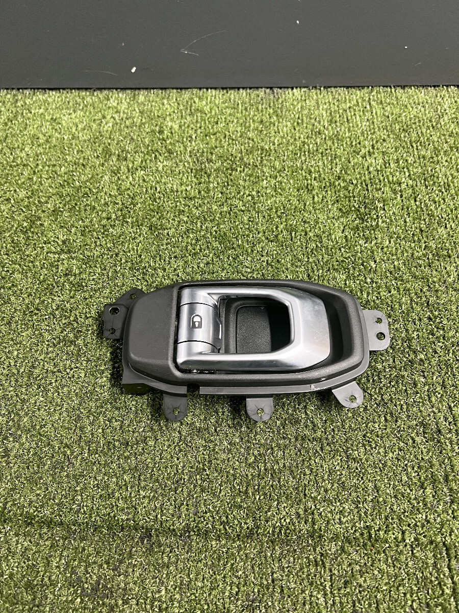 Ручка дверей внутрішня ЗЛ Jeep Wrangler JL (2018-) 68282337AD