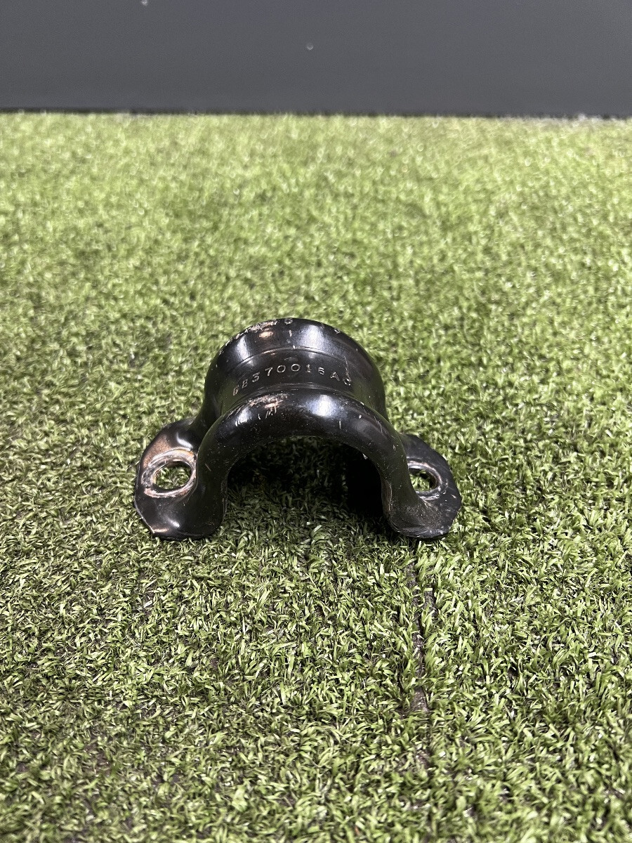 Скоба втулки переднього стабілізатора Jeep Wrangler JL (2018-) 68370016AC