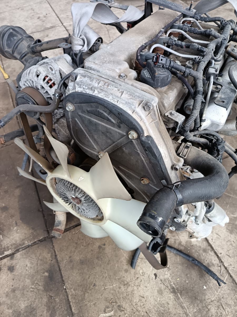 Двигун Kia Sorento 2.5 CRDI, D4CB (Дизель) Kia Kia 211014AA10