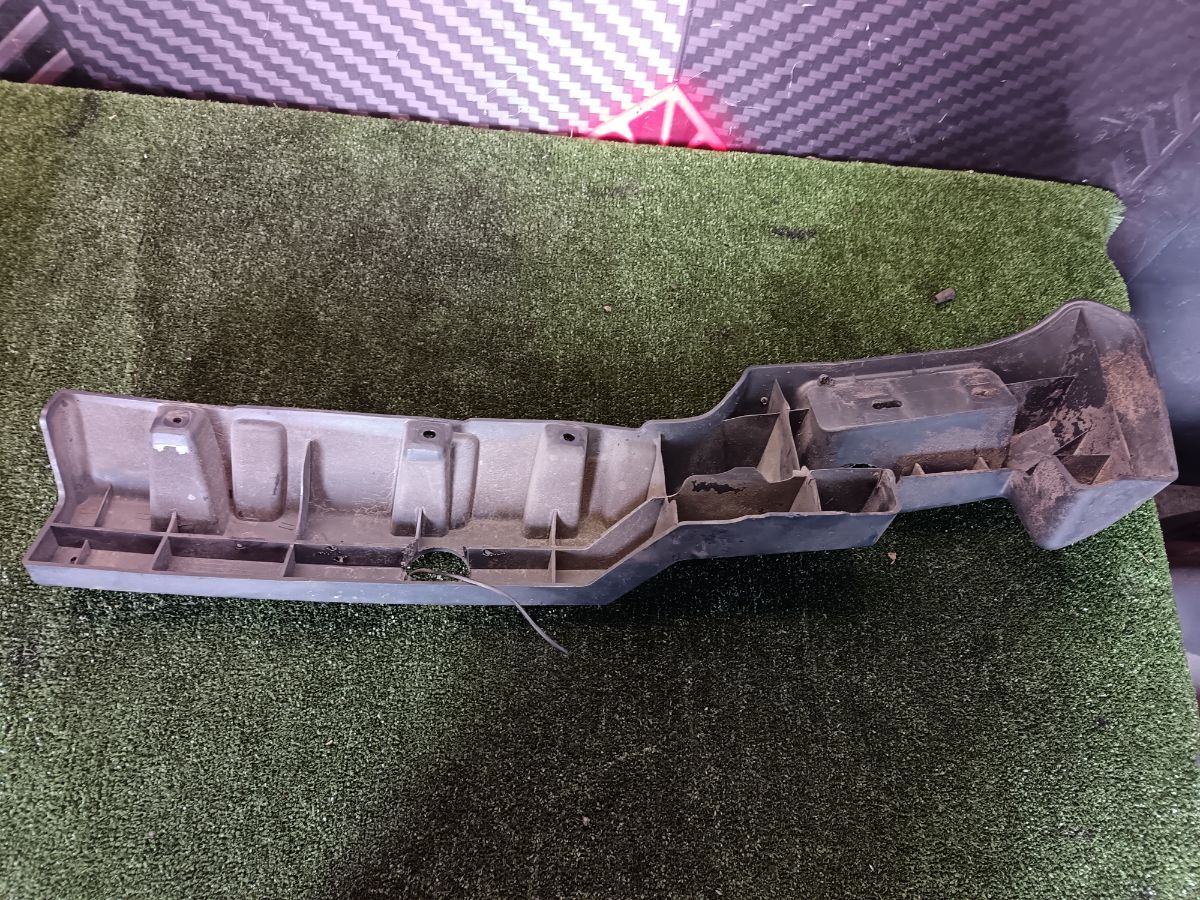 Абсорбер бампера заднього лівий Kia Sorento JC (2002-2009) 866703E000