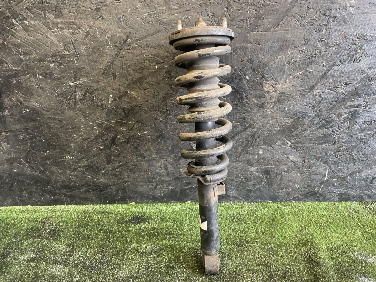 Амортизатор передній (в сборі) KIA Sorento JC (2002-2009) 546403E200