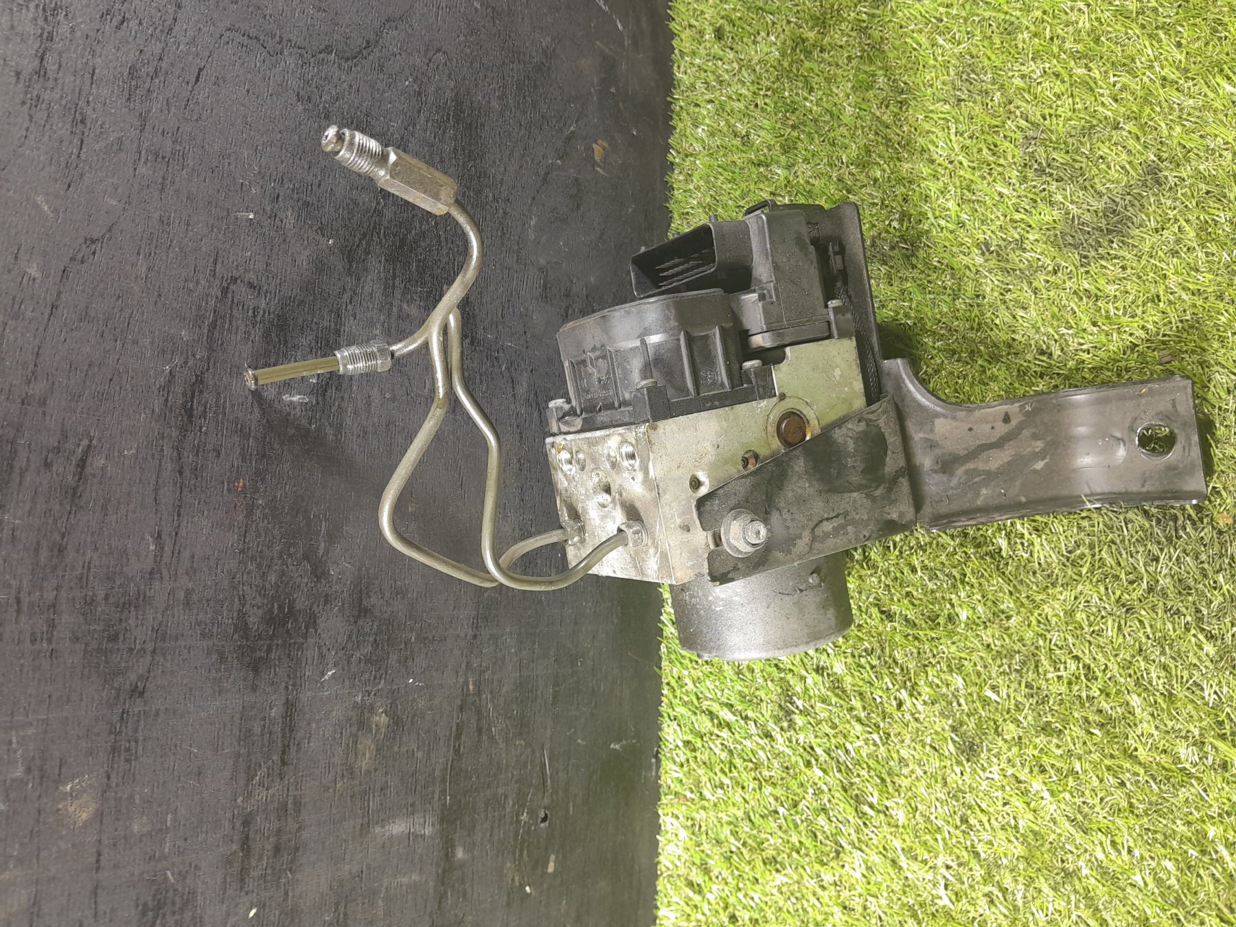 Блок управління АБС KIA Sorento JC (2002-2009) 589103E310