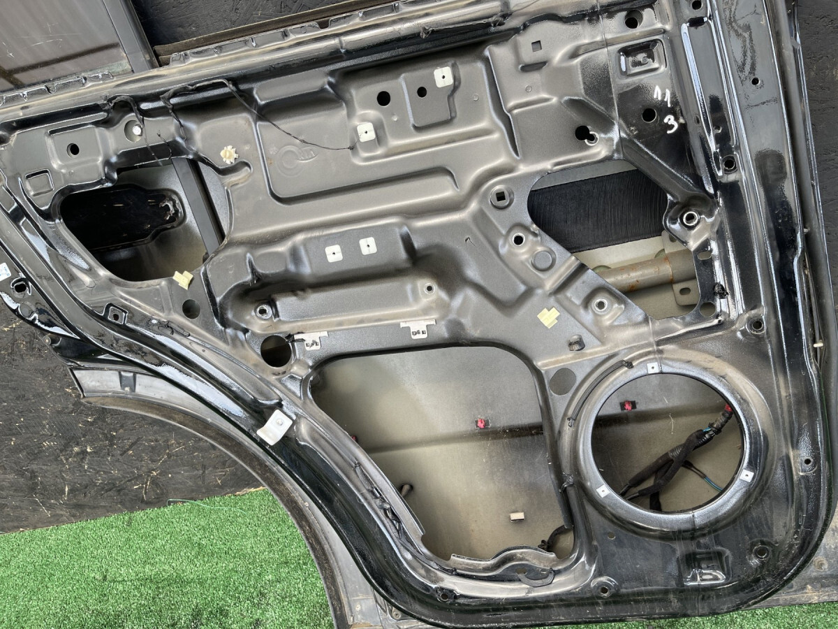 Дверка задня ліва KIA Sorento JC (2002-2009) 770033E111