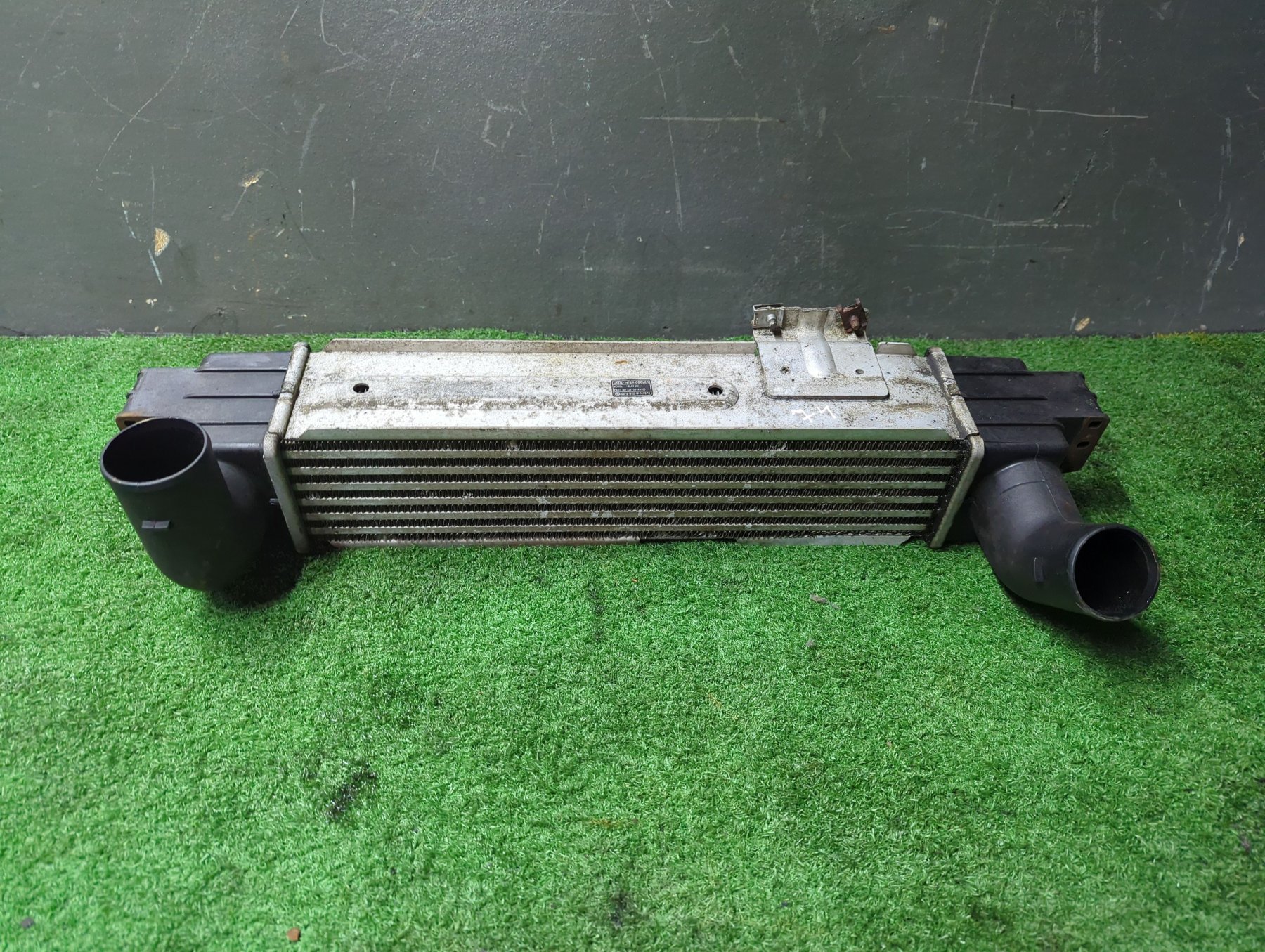 Інтеркулер радіатор інтеркулера KIA Sorento JC (2002-2009) 281904A160