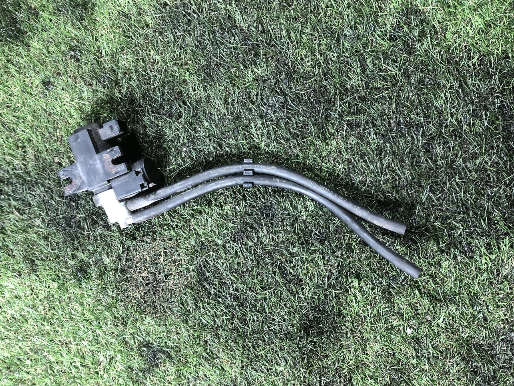 Клапан перетворювач тиску наддуву (соленоїд) KIA Sorento JC (2002-2009) 3512027000