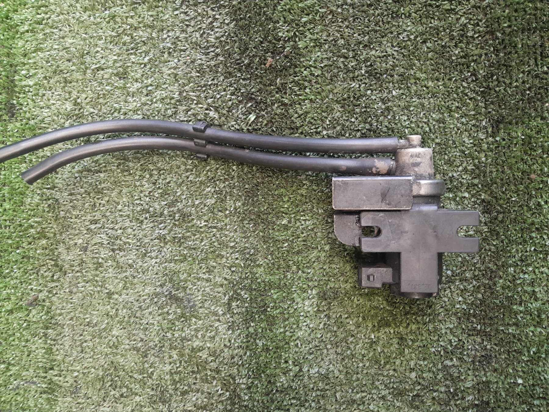 Клапан перетворювач тиску наддуву (соленоїд) KIA Sorento JC (2002-2009) 3512027000