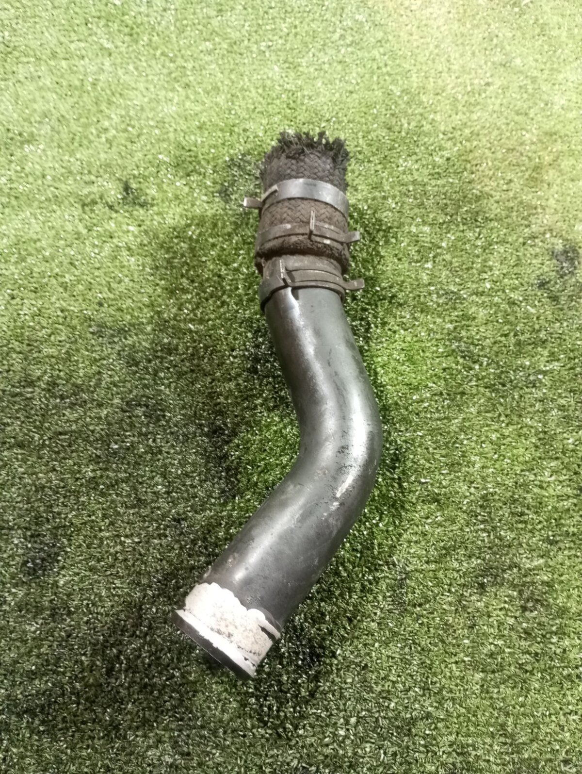 патрубок інтеркулера KIA Sorento JC (2002-2009) 281654A160