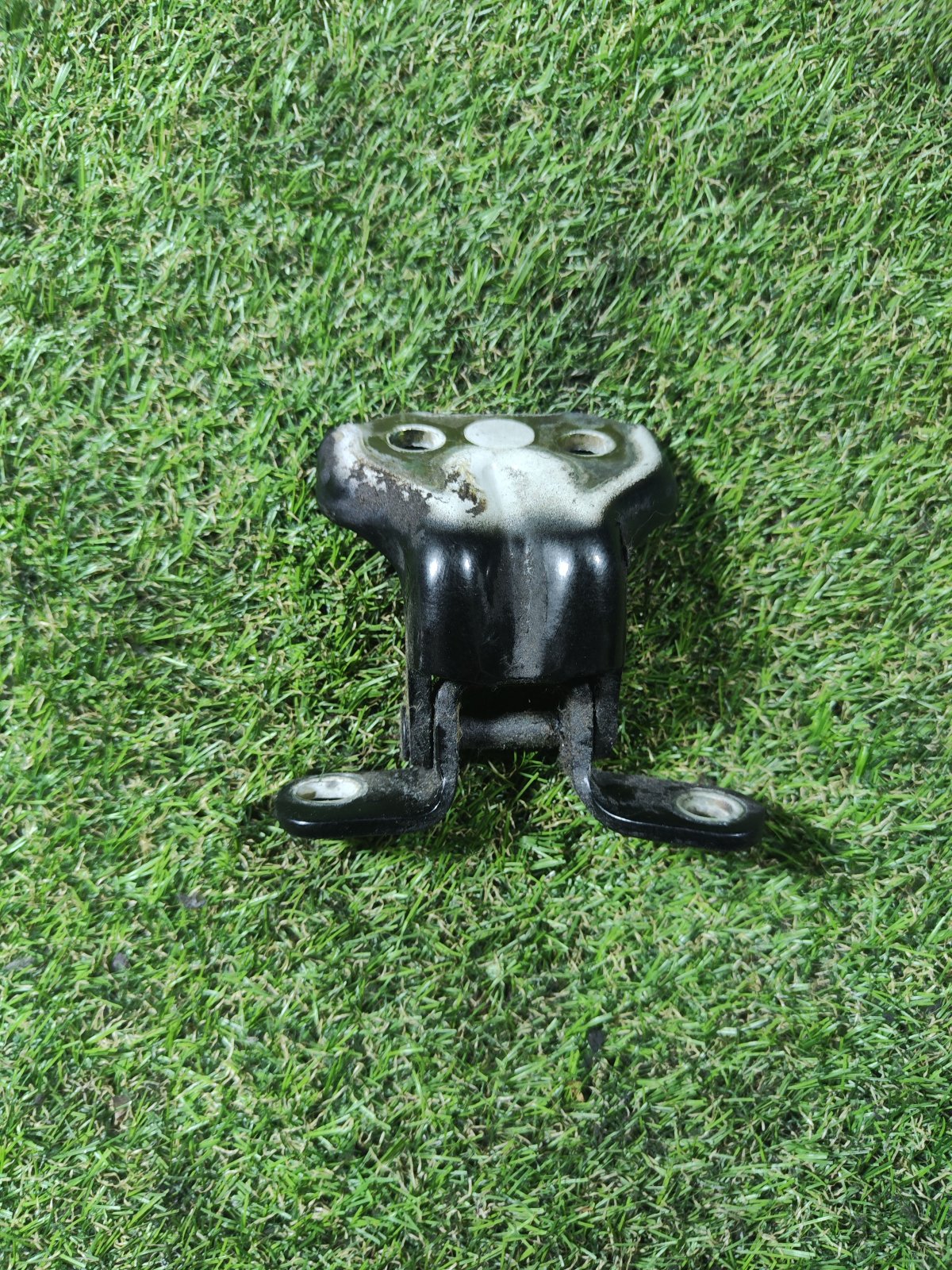 Петля дверей Kia Sorento JC (2002-2009) 793403E000