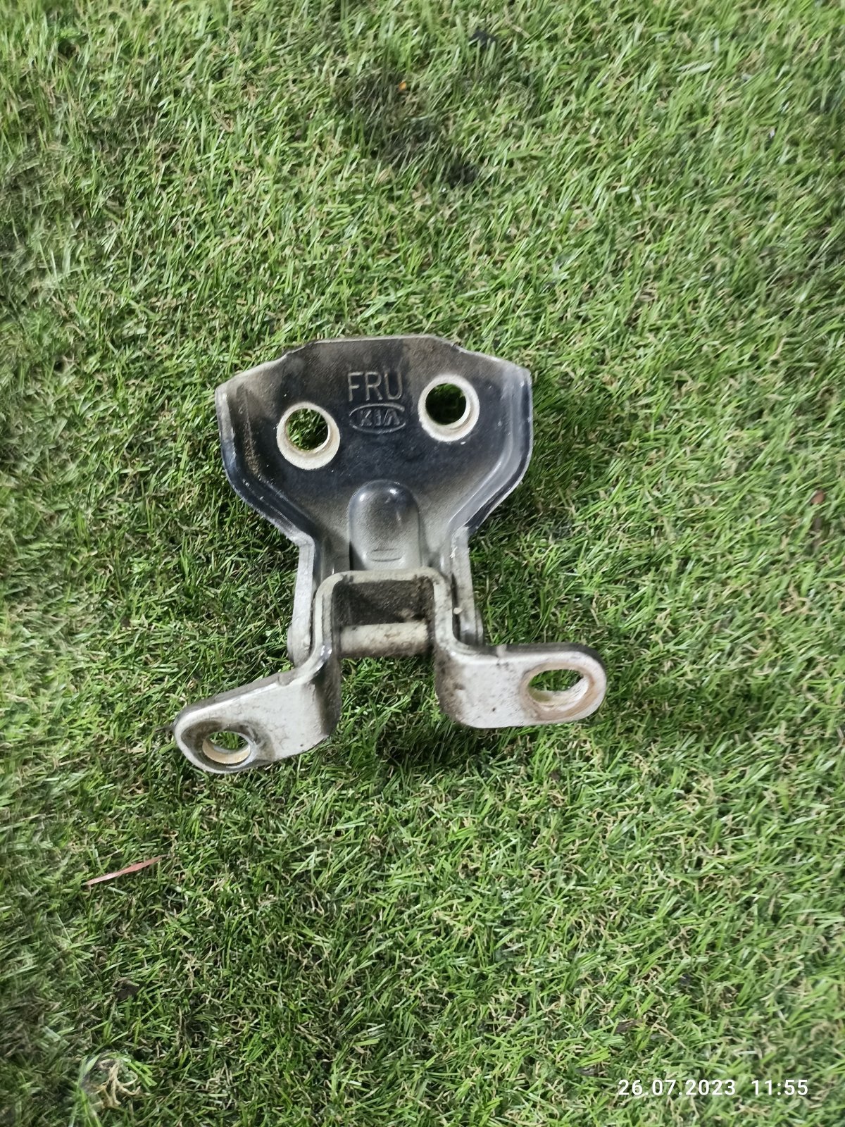 Петля дверей Kia Sorento JC (2002-2009) 793403E000