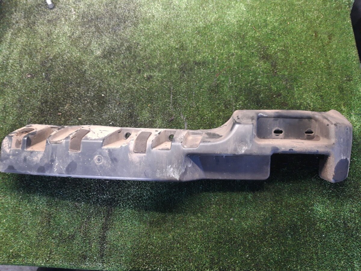 Підсилювач бампера правий Kia Sorento JC (2002-2009) 866703E000