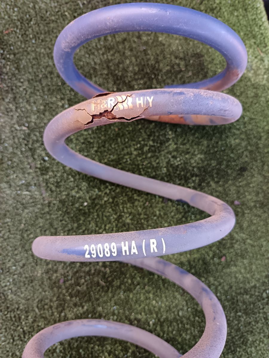 Пружина задня  H&R 29089-1 ліфт+45мм Kia Sorento JC (2002-2009) 551013E011