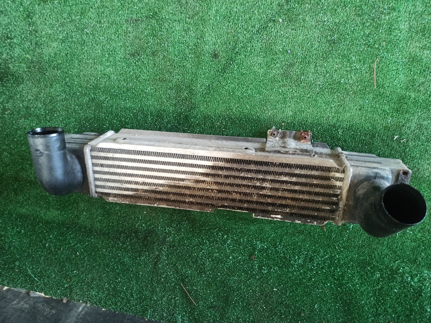 Радіатор інтеркулера KIA Sorento JC (2002-2009) 281904A160