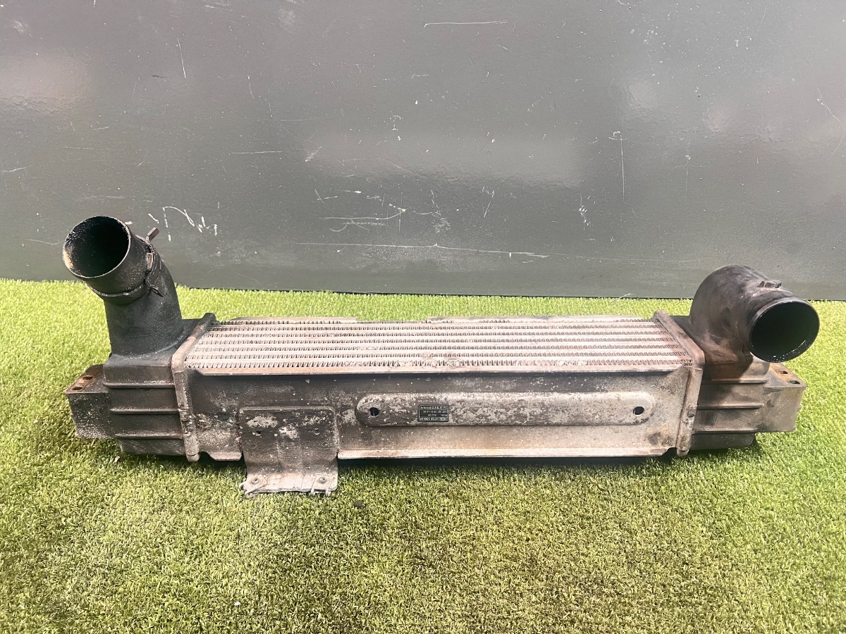 Радіатор інтеркулера Kia Sorento JC (2002-2009) 281904A160