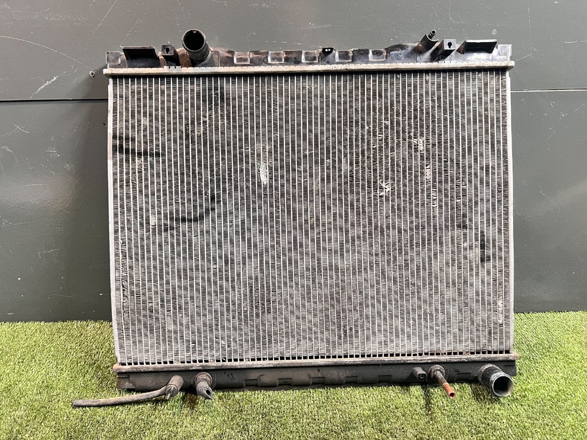 Радіатор Kia Sorento JC (2002-2009) 253113E050