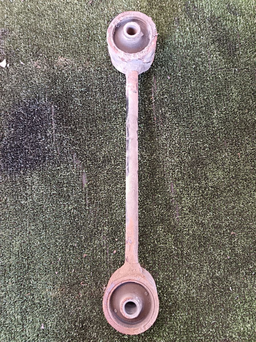 Важіль задній верхній повздовжній Kia Sorento JC (2002-2009) 552003E000